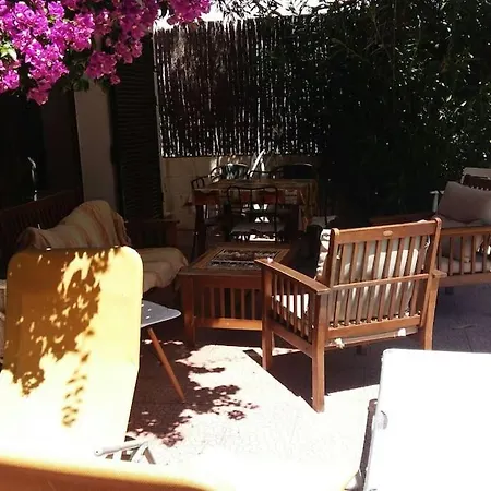 - Jardin En Playa San Sebastian * Sitges