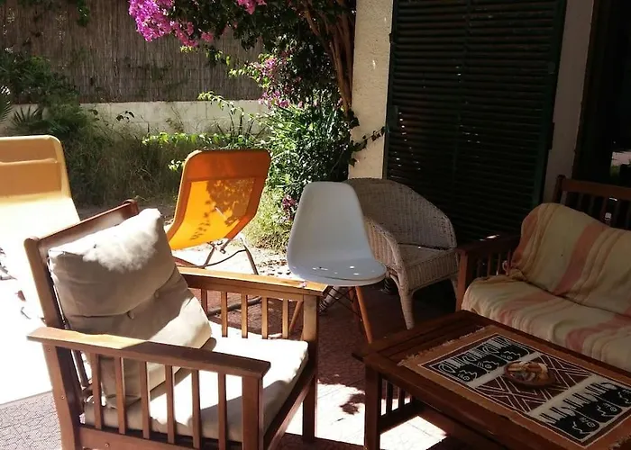 - Jardin En Playa San Sebastian Sitges