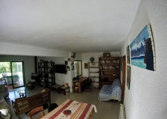 - Jardin En Playa San Sebastian * Sitges